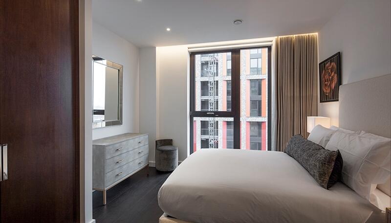 4 Thornes House, 6-8 Charles Clowes Walk, London